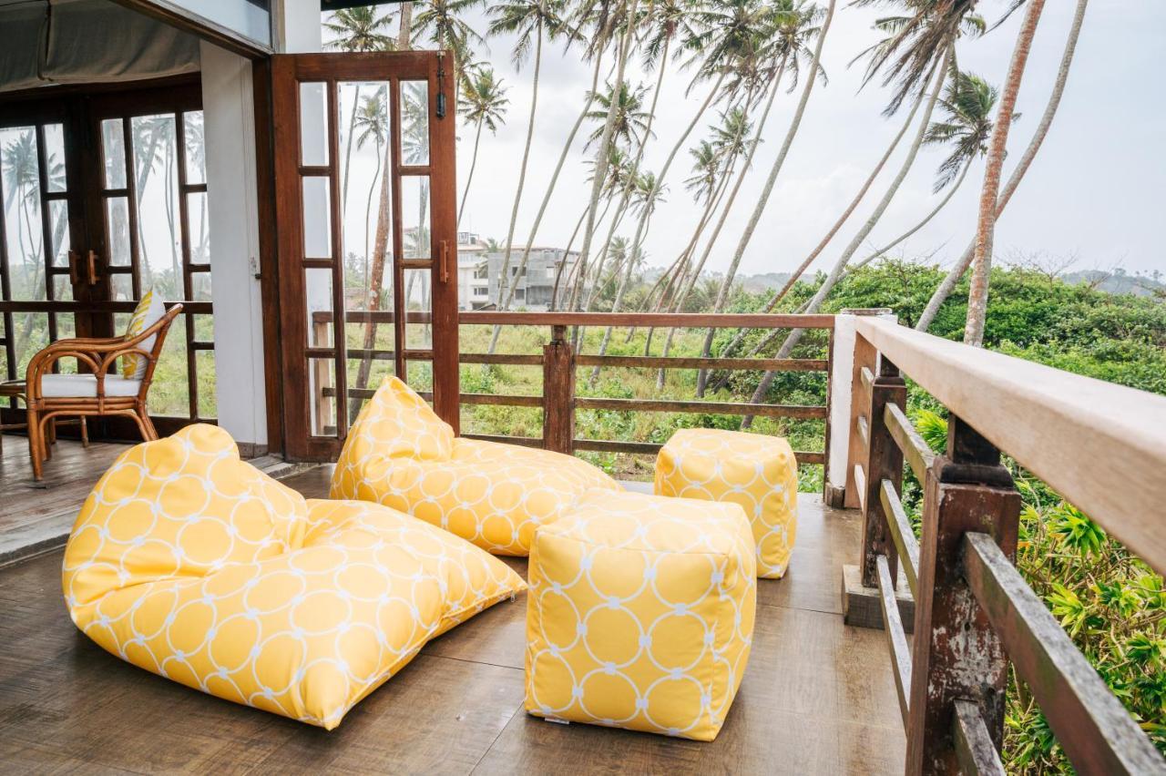 Santi Beach House With Pool & Beach Велигама Экстерьер фото